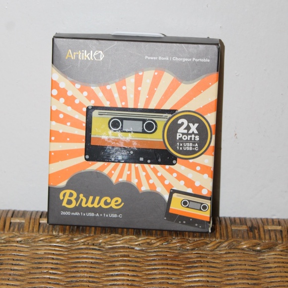 Artikl.  Bruce Power Bank. Portable Charger - Picture 2 of 6